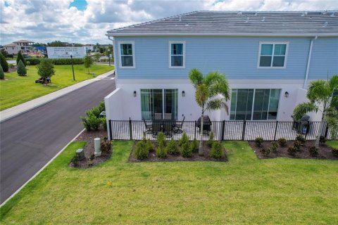 Townhouse in Four Corners, Florida 3 bedrooms, 154.12 sq.m. № 1858397 - photo 7