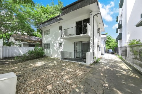 Купить коммерческую недвижимость в Майами, Флорида № 1944667 - фото 29