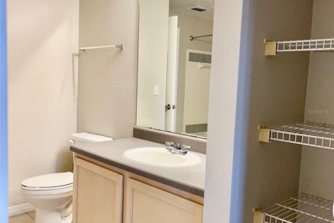 Condominio en alquiler en Orlando, Florida, 4 dormitorios, 138.33 m2 № 1852605 - foto 18