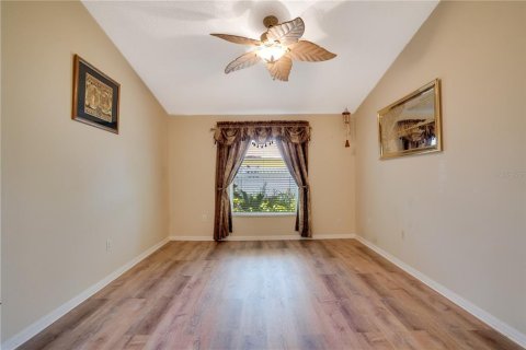 Copropriété à vendre à Riverview, Floride: 3 chambres, 148.09 m2 № 2100209 - photo 14