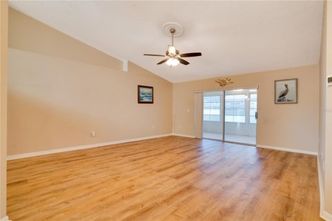 Copropriété à vendre à Riverview, Floride: 3 chambres, 148.09 m2 № 2100209 - photo 8