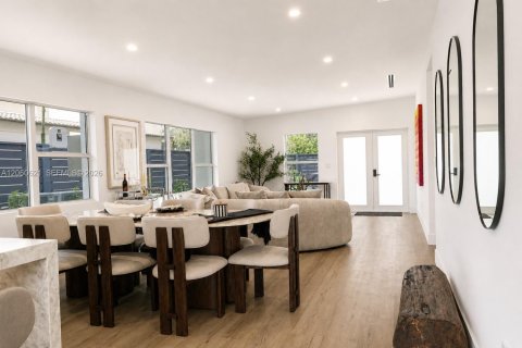 Villa ou maison à vendre à Wilton Manors, Floride: 3 chambres, 169.36 m2 № 2185731 - photo 9