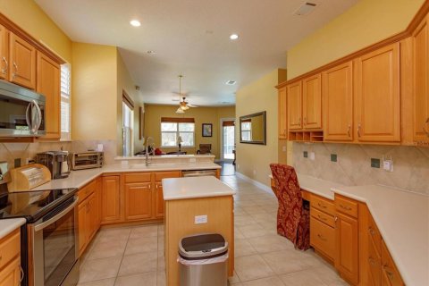 Casa en venta en Orlando, Florida, 3 dormitorios, 240.15 m2 № 1917343 - foto 11