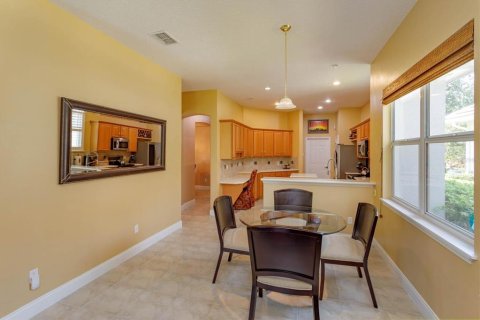Casa en venta en Orlando, Florida, 3 dormitorios, 240.15 m2 № 1917343 - foto 14