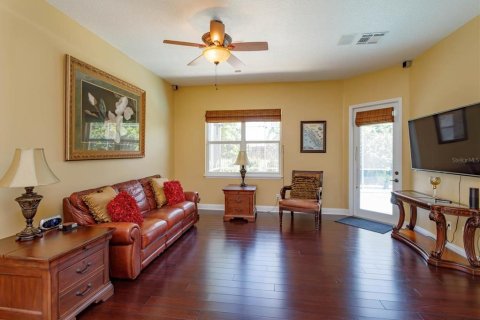 Casa en venta en Orlando, Florida, 3 dormitorios, 240.15 m2 № 1917343 - foto 15