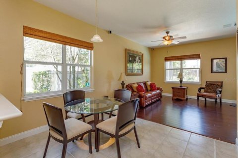 Casa en venta en Orlando, Florida, 3 dormitorios, 240.15 m2 № 1917343 - foto 12