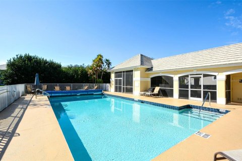 House in Lakewood Ranch, Florida 3 bedrooms, 179.12 sq.m. № 1737445 - photo 29