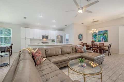 House in Lakewood Ranch, Florida 3 bedrooms, 179.12 sq.m. № 1737445 - photo 7