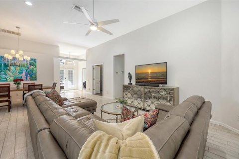 House in Lakewood Ranch, Florida 3 bedrooms, 179.12 sq.m. № 1737445 - photo 10
