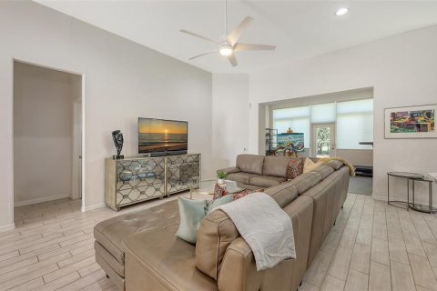 House in Lakewood Ranch, Florida 3 bedrooms, 179.12 sq.m. № 1737445 - photo 8