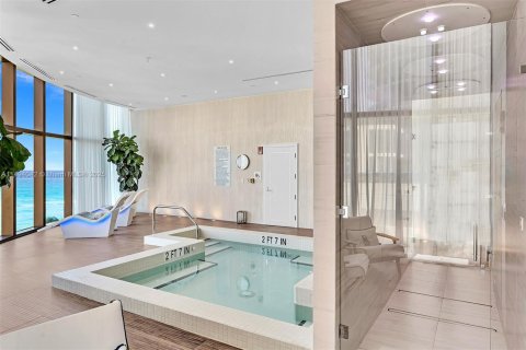 Купить кондоминиум в Санни-Айлс-Бич, Флорида 4 спальни, 297.66м2, № 1973418 - фото 14