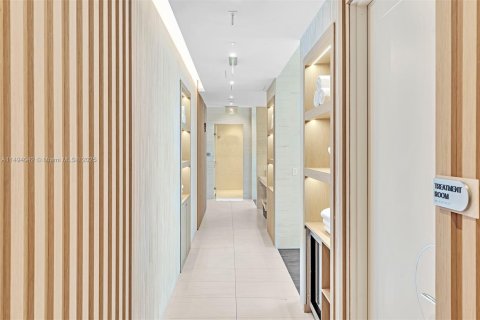 Купить кондоминиум в Санни-Айлс-Бич, Флорида 4 спальни, 297.66м2, № 1973418 - фото 18