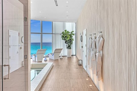 Купить кондоминиум в Санни-Айлс-Бич, Флорида 4 спальни, 297.66м2, № 1973418 - фото 17