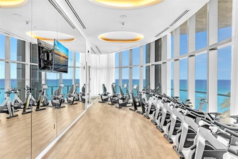 Купить кондоминиум в Санни-Айлс-Бич, Флорида 4 спальни, 297.66м2, № 1973418 - фото 25