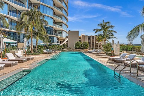 Купить кондоминиум в Санни-Айлс-Бич, Флорида 4 спальни, 297.66м2, № 1973418 - фото 11