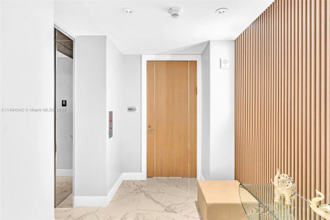 Купить кондоминиум в Санни-Айлс-Бич, Флорида 4 спальни, 297.66м2, № 1973418 - фото 28