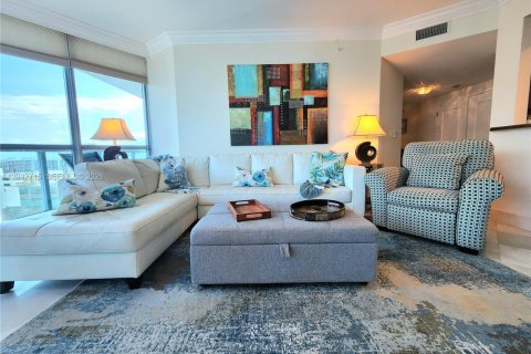 Condo in Hollywood, Florida, 3 bedrooms  № 2087166 - photo 4