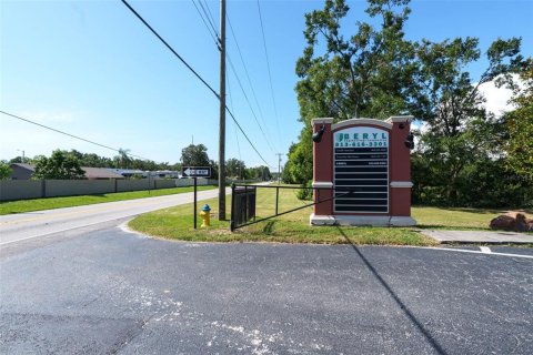 Propiedad comercial en alquiler en Tampa, Florida, 720.46 m2 № 1872939 - foto 20