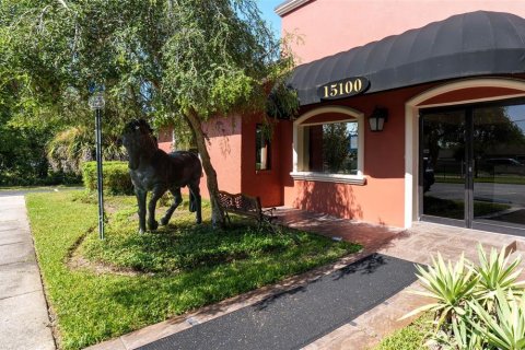 Propiedad comercial en alquiler en Tampa, Florida, 720.46 m2 № 1872939 - foto 15