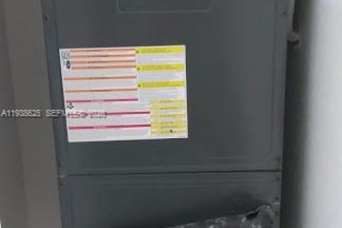 Adosado en alquiler en Cutler Bay, Florida, 4 dormitorios, 159.79 m2 № 1997524 - foto 16