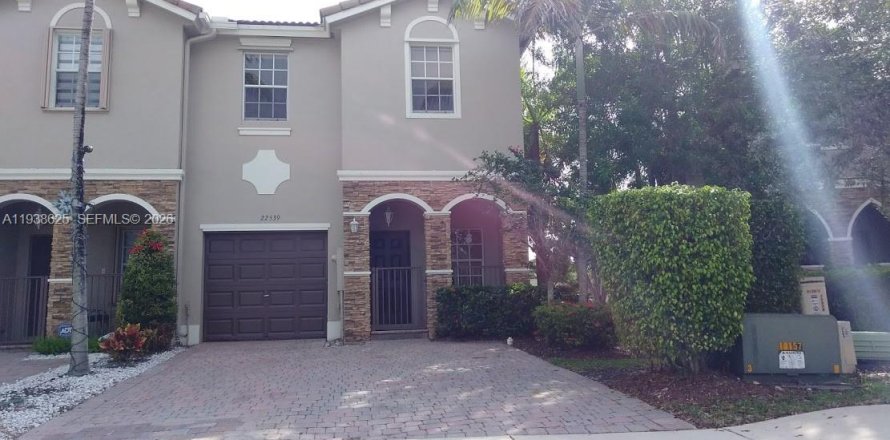 Adosado en Cutler Bay, Florida 4 dormitorios, 159.79 m2 № 1997524