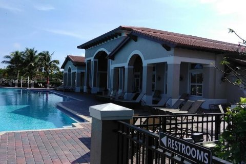 Adosado en alquiler en Cutler Bay, Florida, 4 dormitorios, 159.79 m2 № 1997524 - foto 27