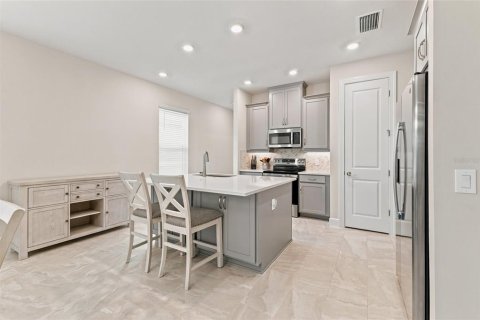 Villa ou maison à vendre à Poinciana, Floride: 3 chambres, 160.44 m2 № 2329269 - photo 6