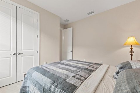 Villa ou maison à vendre à Poinciana, Floride: 3 chambres, 160.44 m2 № 2329269 - photo 18