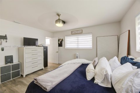 House in Pembroke Pines, Florida 2 bedrooms, 108.14 sq.m. № 2064519 - photo 15