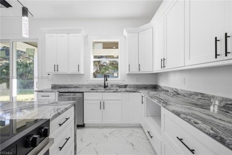 Casa en venta en LaBelle, Florida, 3 dormitorios, 140.75 m2 № 1996495 - foto 12