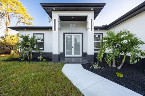 Casa en venta en LaBelle, Florida, 3 dormitorios, 140.75 m2 № 1996495 - foto 2