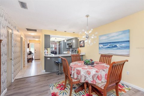 Condominio en venta en Titusville, Florida, 2 dormitorios, 109.25 m2 № 1901300 - foto 4