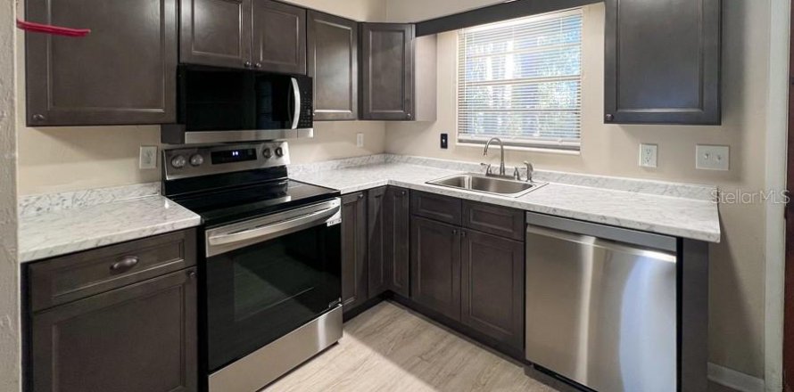 Touwnhouse à Gainesville, Floride 2 chambres, 99.59 m2 № 1879392