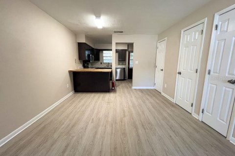 Adosado en alquiler en Gainesville, Florida, 2 dormitorios, 99.59 m2 № 1879392 - foto 4