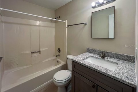 Adosado en alquiler en Gainesville, Florida, 2 dormitorios, 99.59 m2 № 1879392 - foto 14
