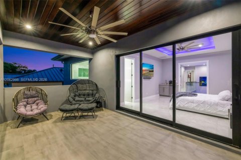 House in Fort Lauderdale, Florida 4 bedrooms, 283.35 sq.m. № 2278942 - photo 25