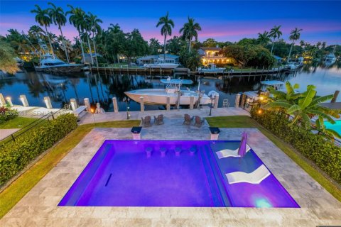 House in Fort Lauderdale, Florida 4 bedrooms, 283.35 sq.m. № 2278942 - photo 2
