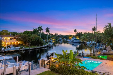 House in Fort Lauderdale, Florida 4 bedrooms, 283.35 sq.m. № 2278942 - photo 28