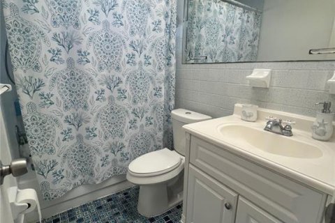 House in Port Richey, Florida 2 bedrooms, 111.85 sq.m. № 1846428 - photo 17