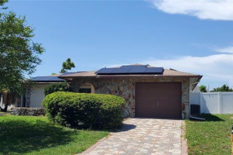 House in Port Richey, Florida 2 bedrooms, 111.85 sq.m. № 1846428 - photo 21