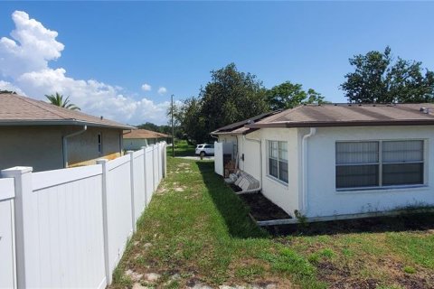 House in Port Richey, Florida 2 bedrooms, 111.85 sq.m. № 1846428 - photo 25