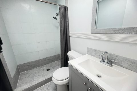 House in Port Richey, Florida 2 bedrooms, 111.85 sq.m. № 1846428 - photo 15
