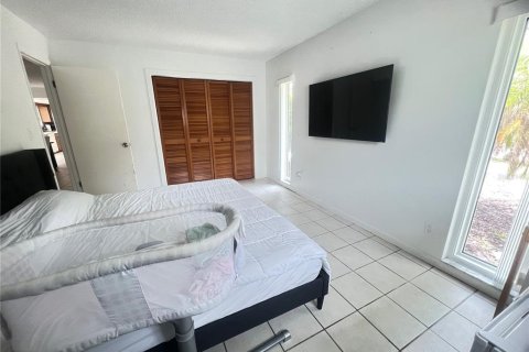 House in Port Richey, Florida 2 bedrooms, 111.85 sq.m. № 1846428 - photo 14