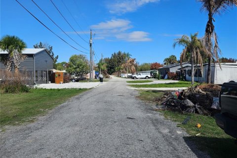 Casa en venta en Stuart, Florida, 1 dormitorio, 39.48 m2 № 2062651 - foto 2