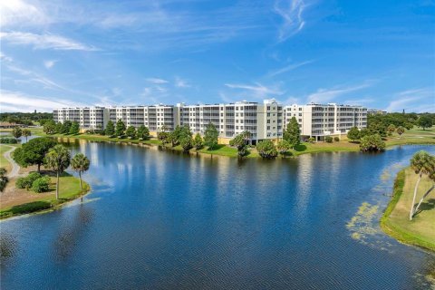 Copropriété à vendre à Largo, Floride: 3 chambres, 146.41 m2 № 1632000 - photo 10