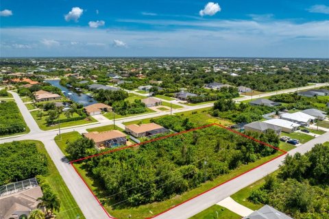 Terrain à Port Charlotte, Floride № 2338999