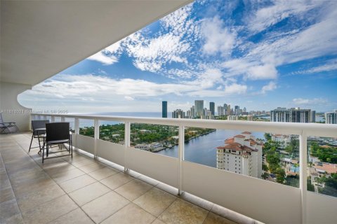 Снять в аренду кондоминиум в Авентура, Флорида 2 спальни, 153.01м2, № 1927635 - фото 21