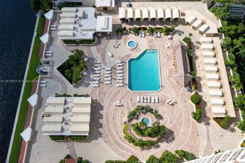 Снять в аренду кондоминиум в Авентура, Флорида 2 спальни, 153.01м2, № 1927635 - фото 23