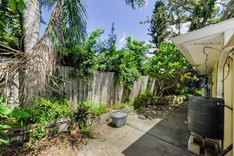 Villa ou maison à vendre à Largo, Floride: 2 chambres, 100.33 m2 № 1916024 - photo 24