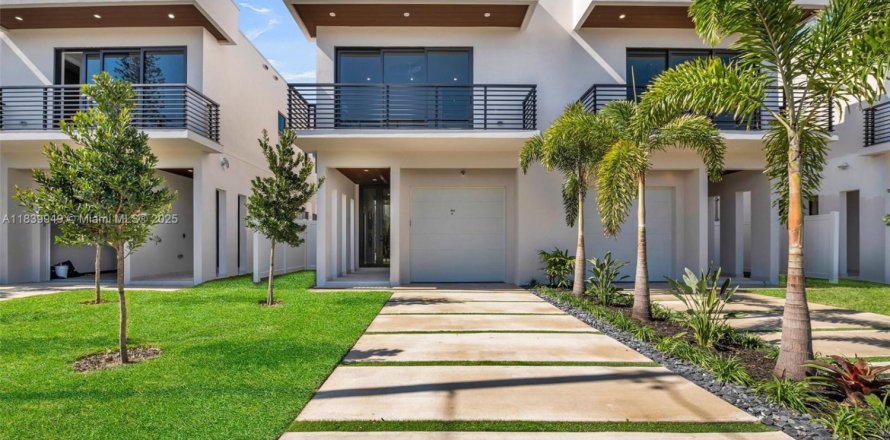Townhouse in Fort Lauderdale, Florida 3 bedrooms № 1830692